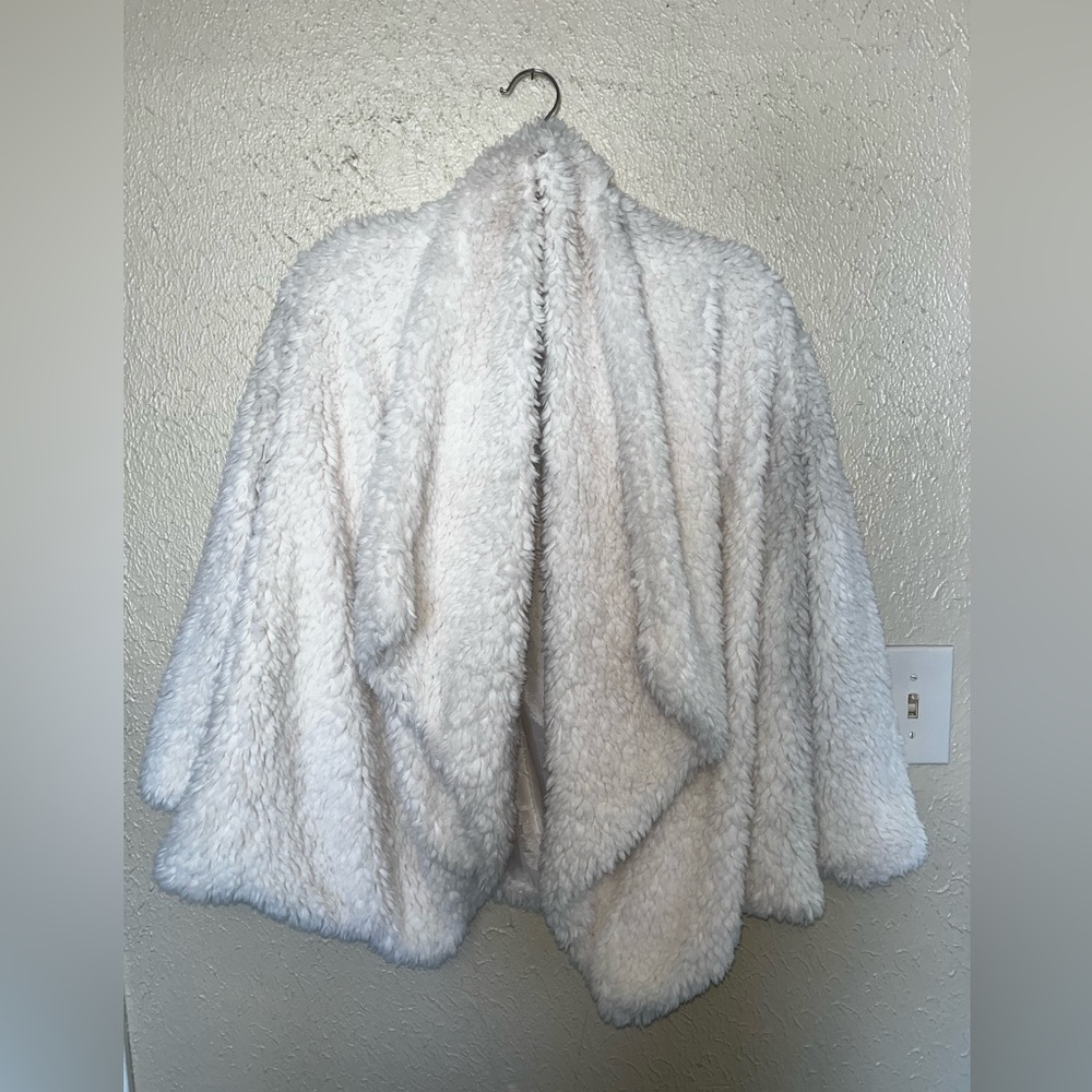 Charlotte Russe, White Faux Fur Coat, Medium